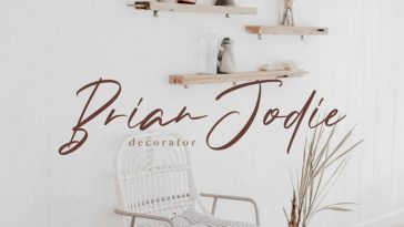 Andrea Roft Script Font 3